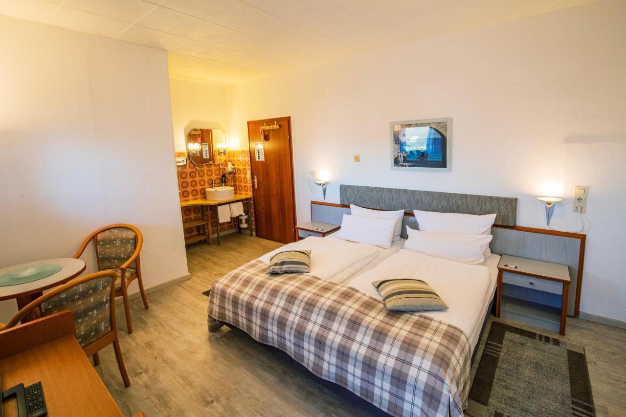 Berghotel Waidmannsheil Battenberg  ภายนอก รูปภาพ