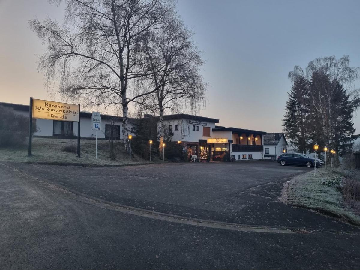 Berghotel Waidmannsheil Battenberg  ภายนอก รูปภาพ