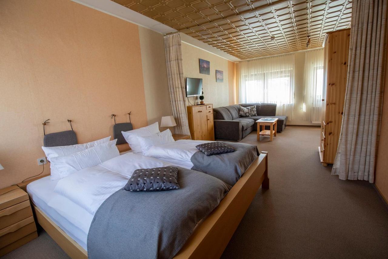 Berghotel Waidmannsheil Battenberg  ภายนอก รูปภาพ
